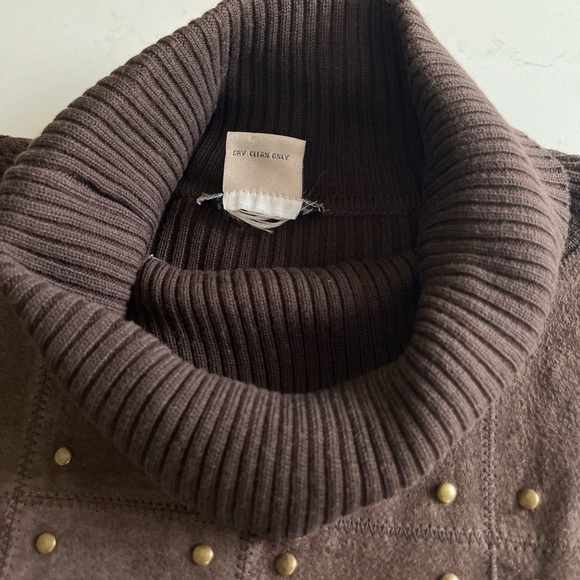 Vintage Suede Paneled Turtleneck - Picture 10 of 11